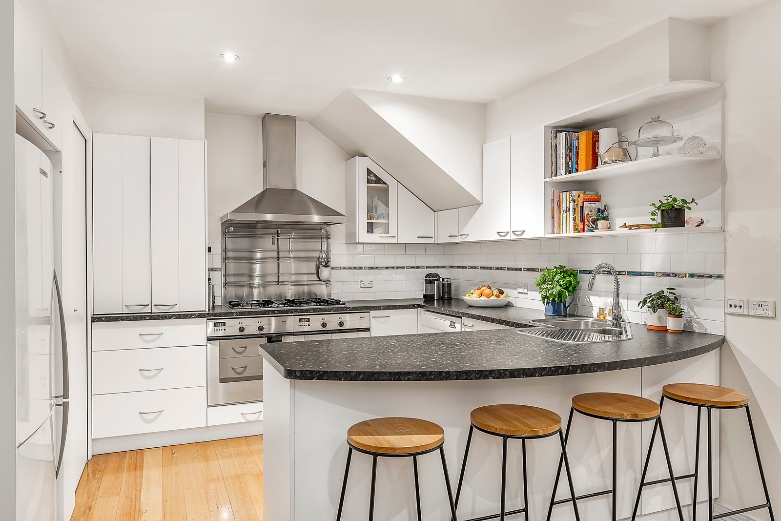 42 Cobden Street, Kew - Thumbnail 4