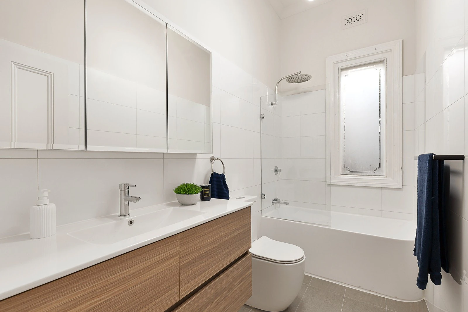 9 Manningtree Road, Hawthorn, VIC