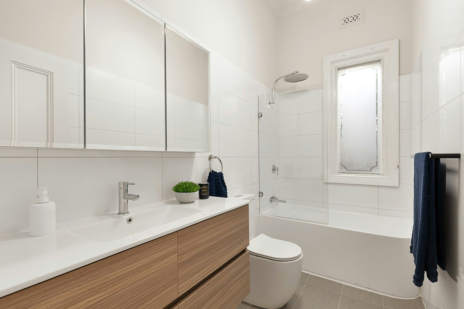 9 Manningtree Road, Hawthorn, VIC