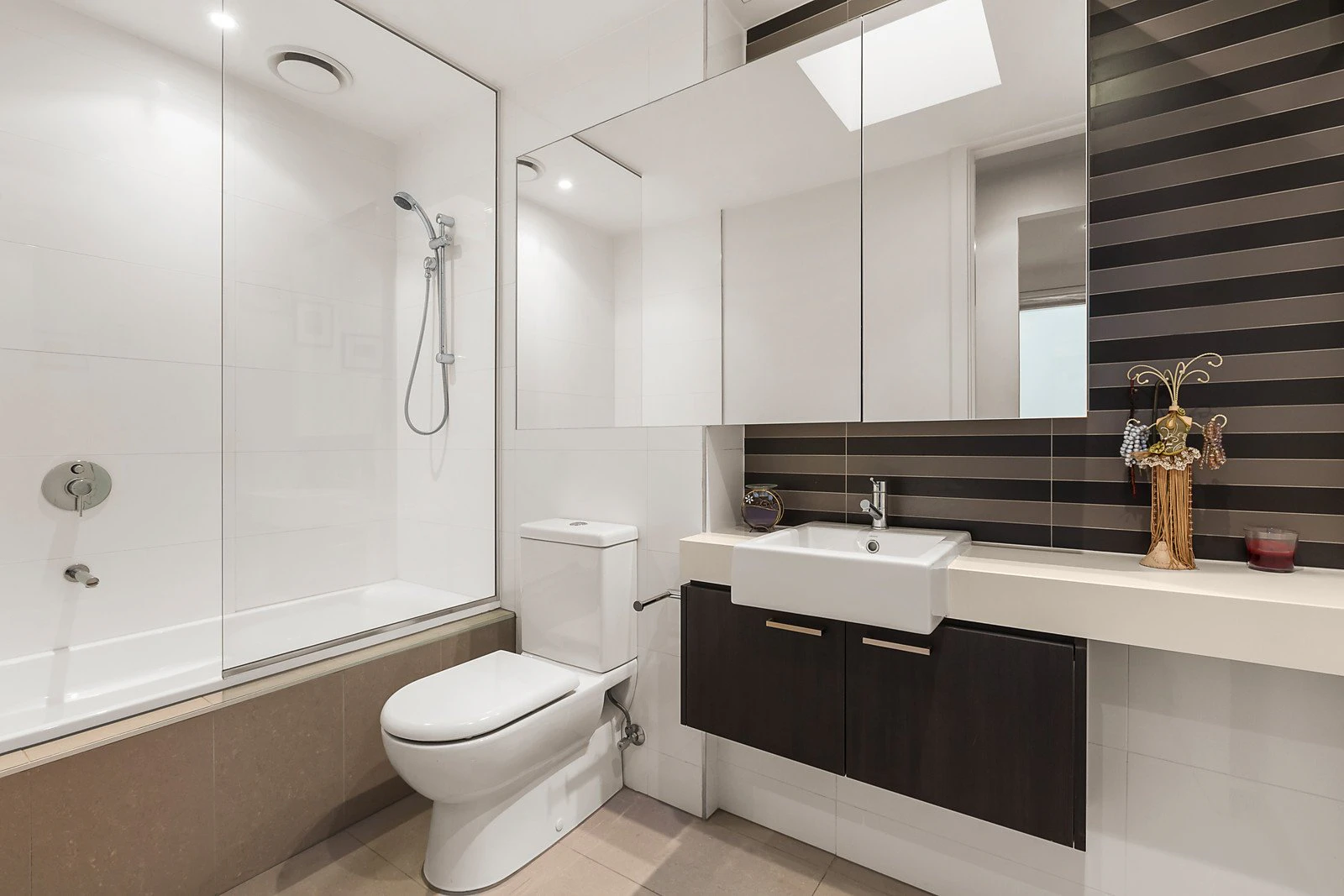 Penthouse/18 Warleigh Grove, Brighton, VIC