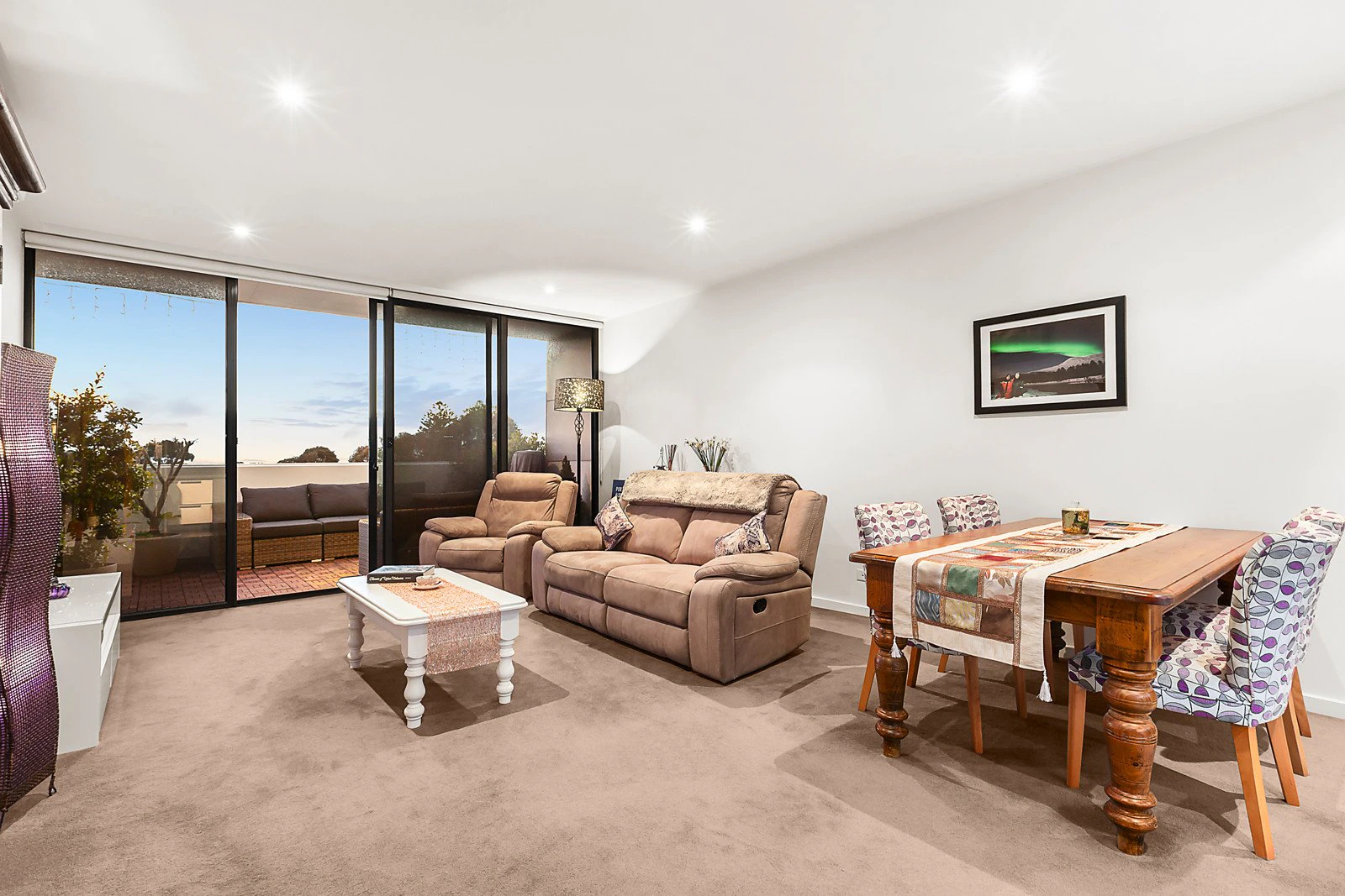 Penthouse/18 Warleigh Grove, Brighton, VIC