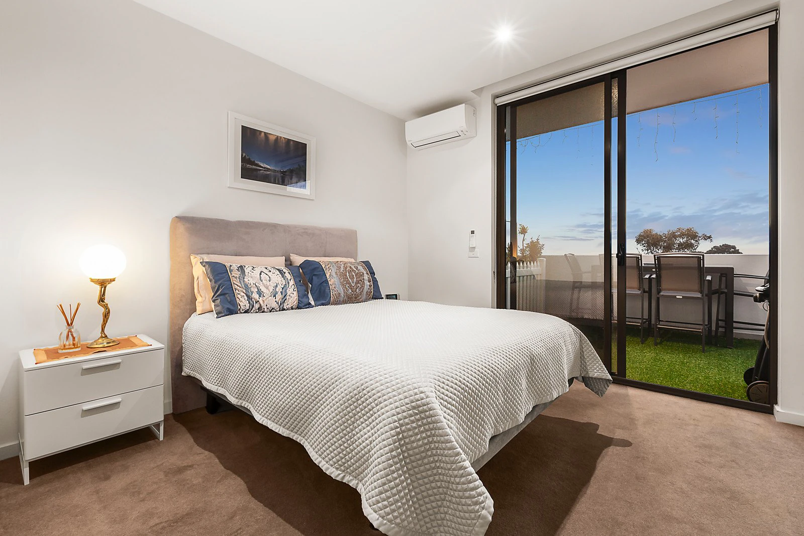 Penthouse/18 Warleigh Grove, Brighton, VIC