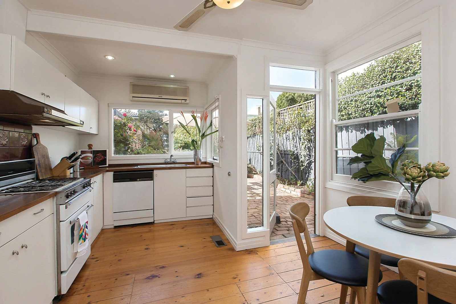 11 Broomfield Road, Hawthorn East, VIC