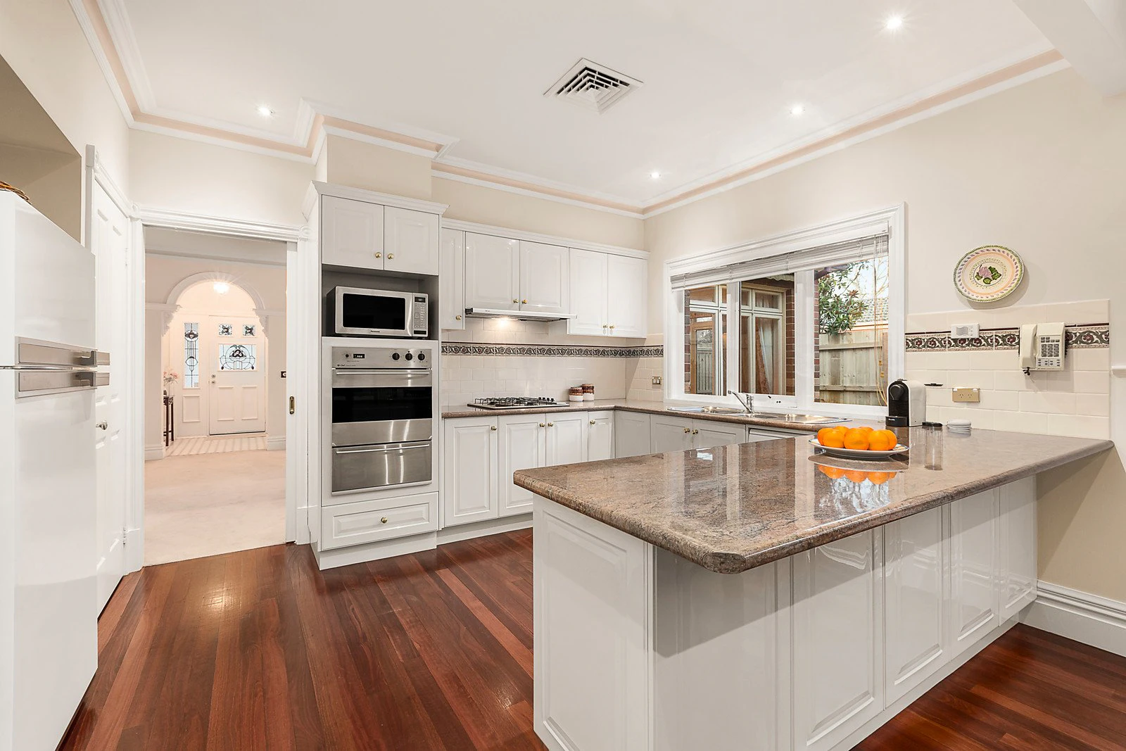 12 Francis Crescent, Glen Iris, VIC