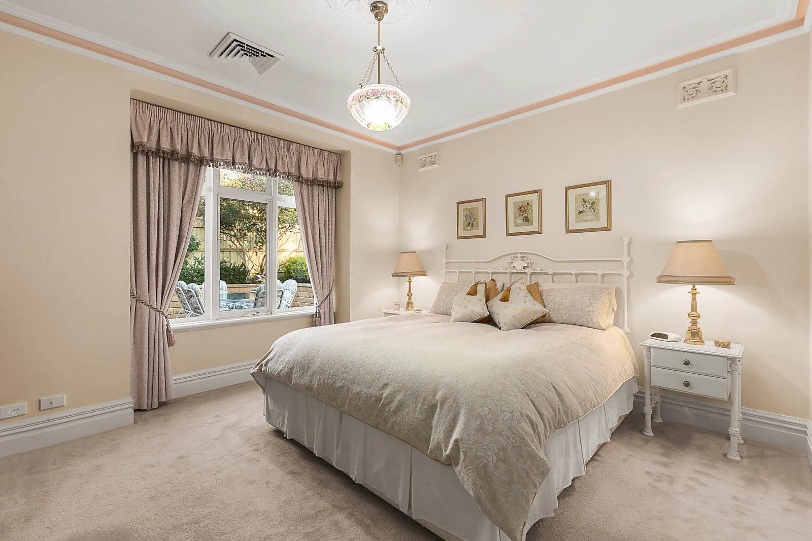 12 Francis Crescent, Glen Iris, VIC