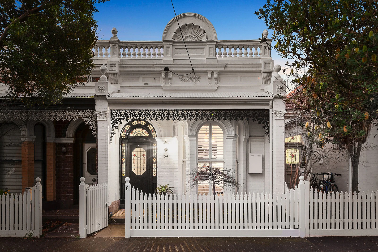 6 Longmore Street, St Kilda West, VIC
