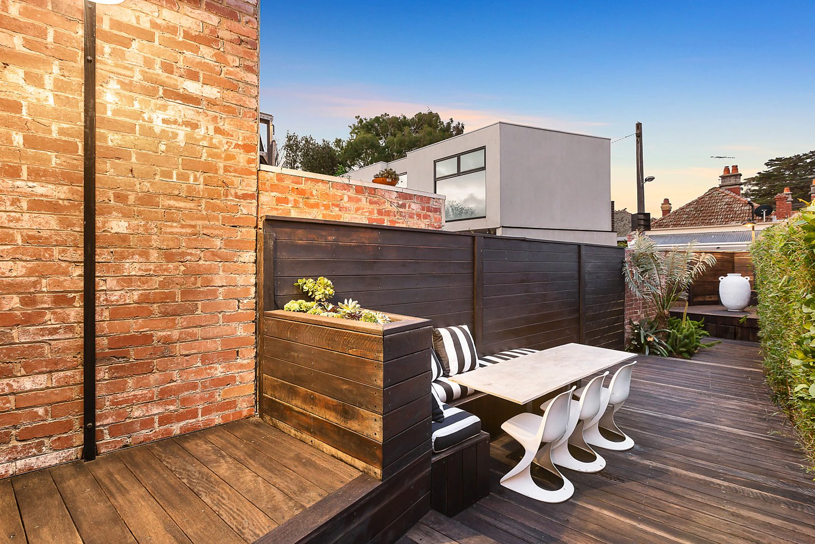 6 Longmore Street, St Kilda West, VIC