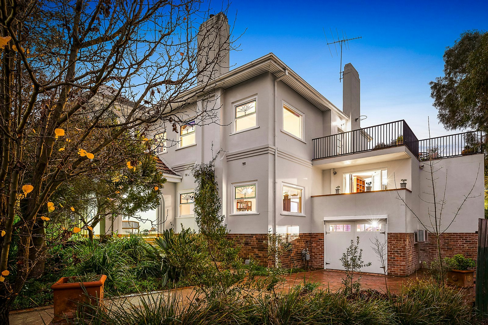 21a Lansell Crescent, Camberwell, VIC