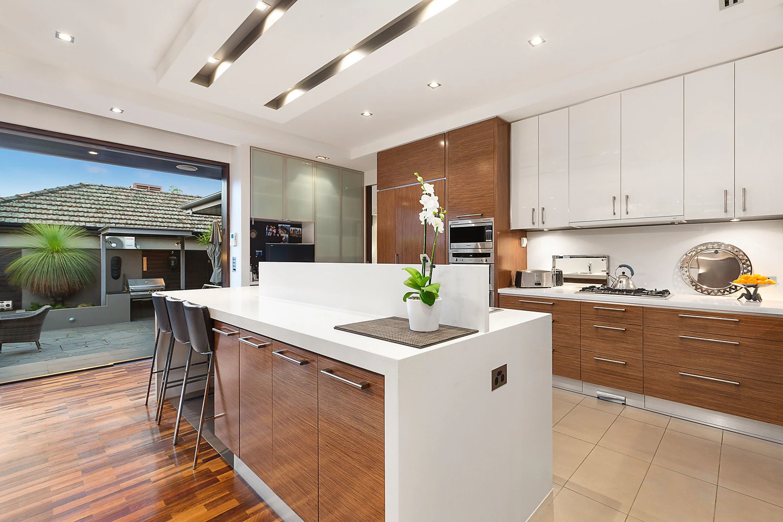 11 Dixon Street, Malvern, VIC