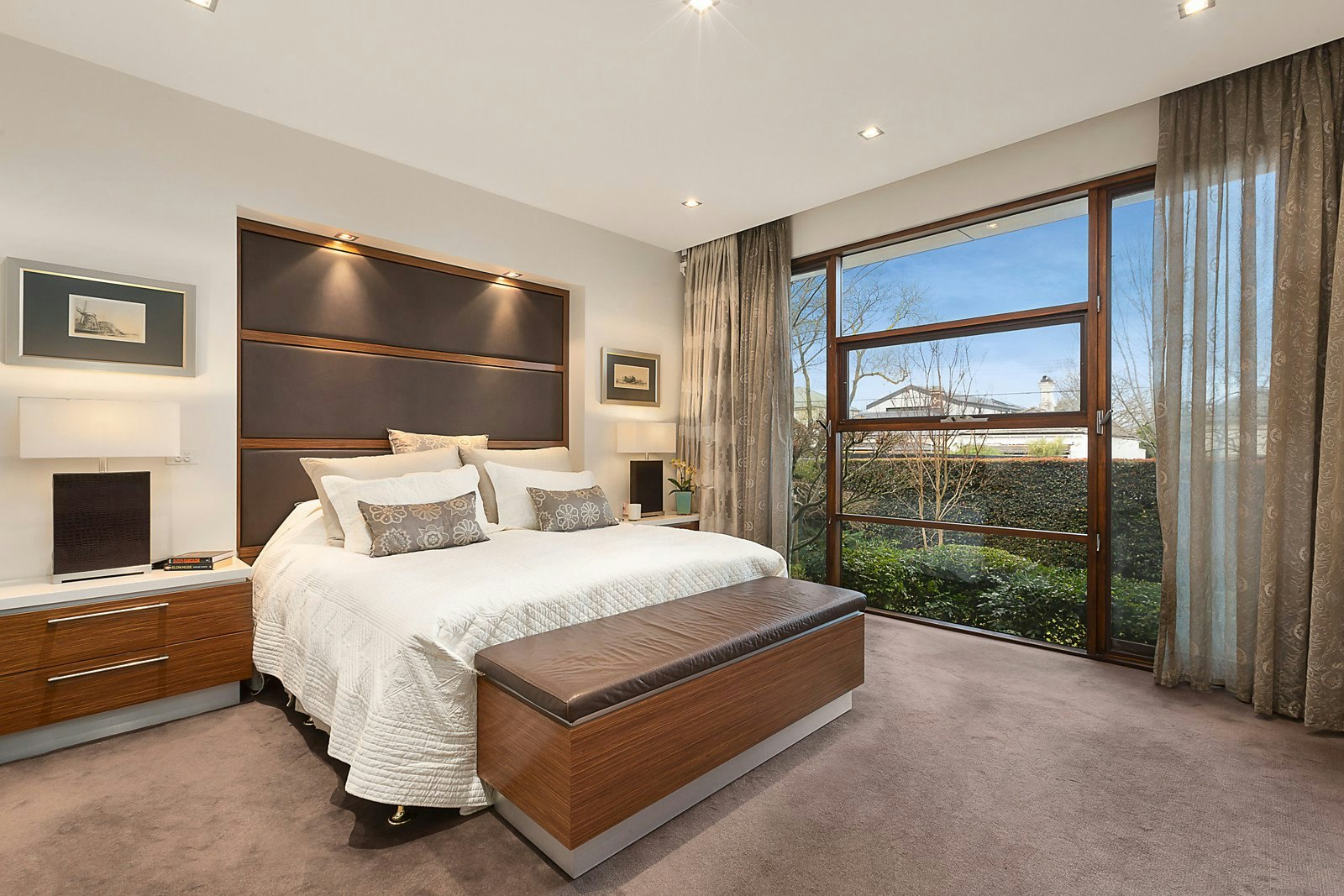 11 Dixon Street, Malvern, VIC