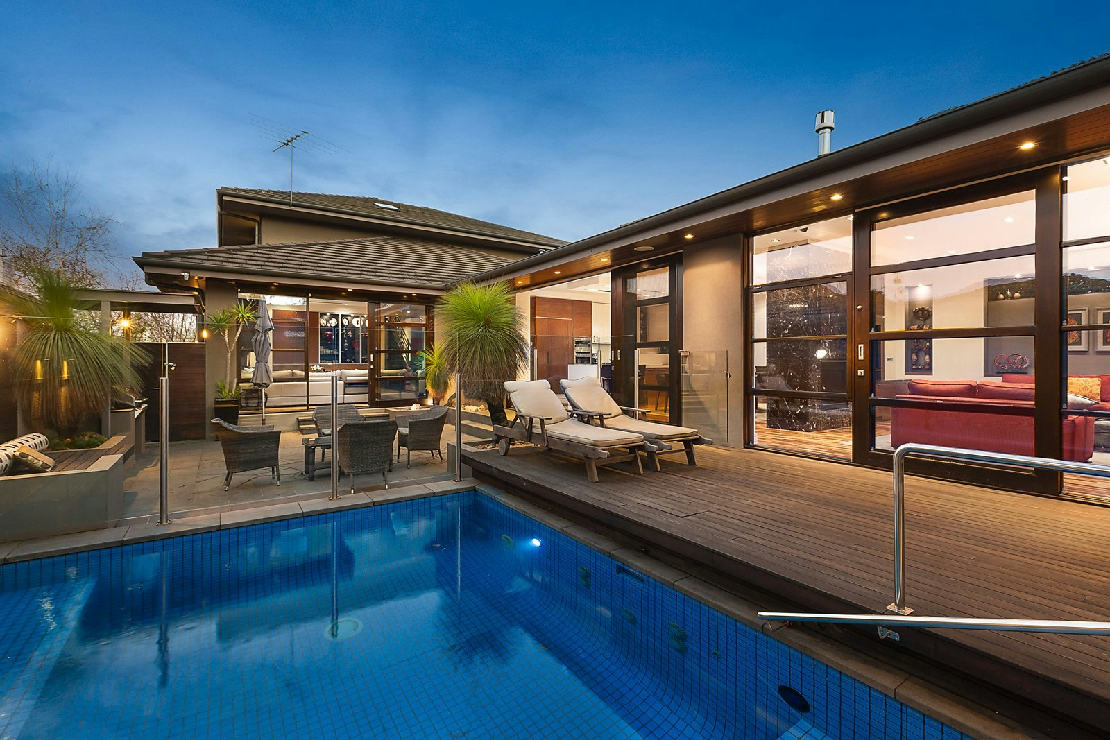 11 Dixon Street, Malvern, VIC