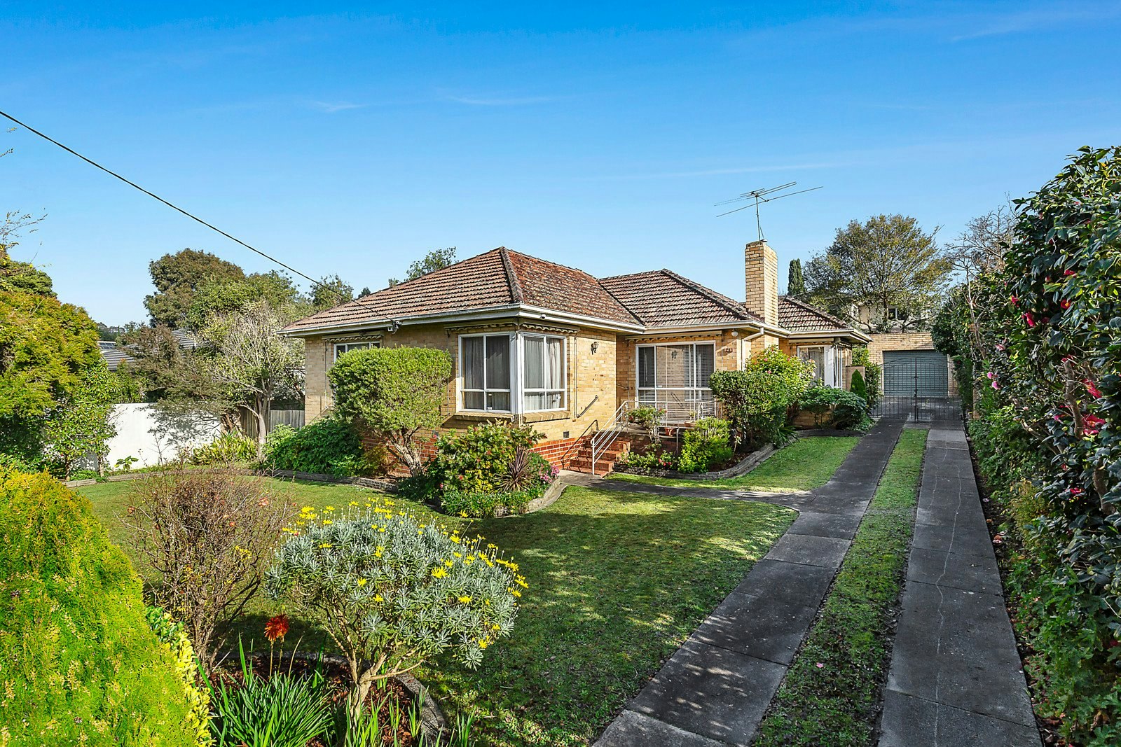 21 Moselle Street, Mont Albert North, VIC