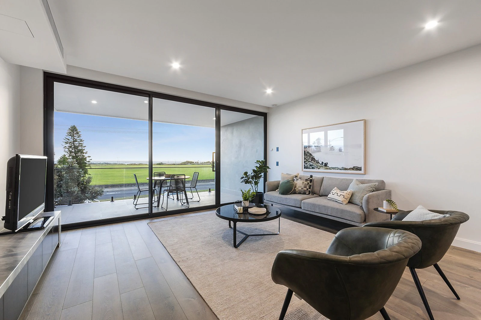 72 Marine Parade, Elwood, VIC