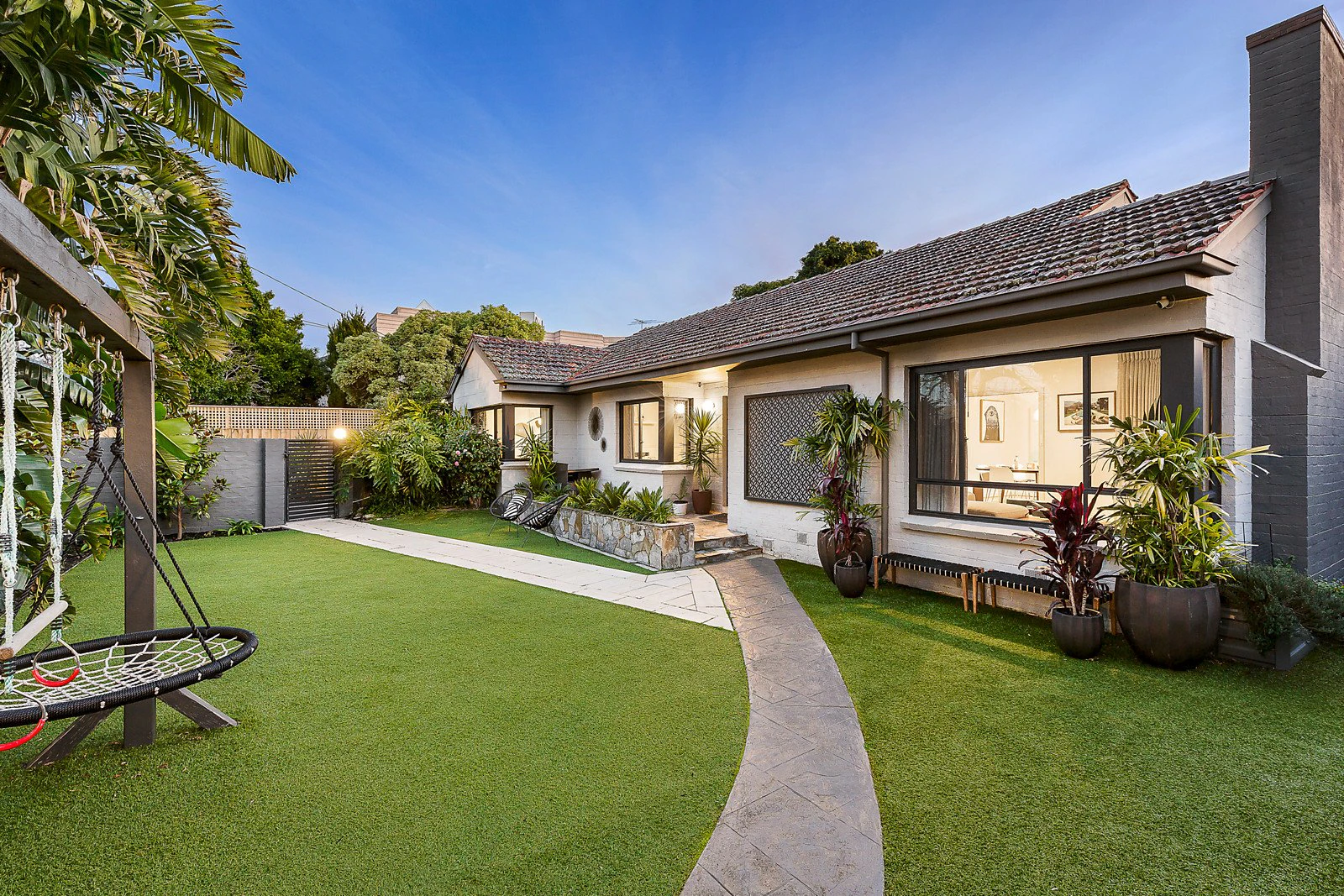 35 Canberra Grove, Brighton East, VIC