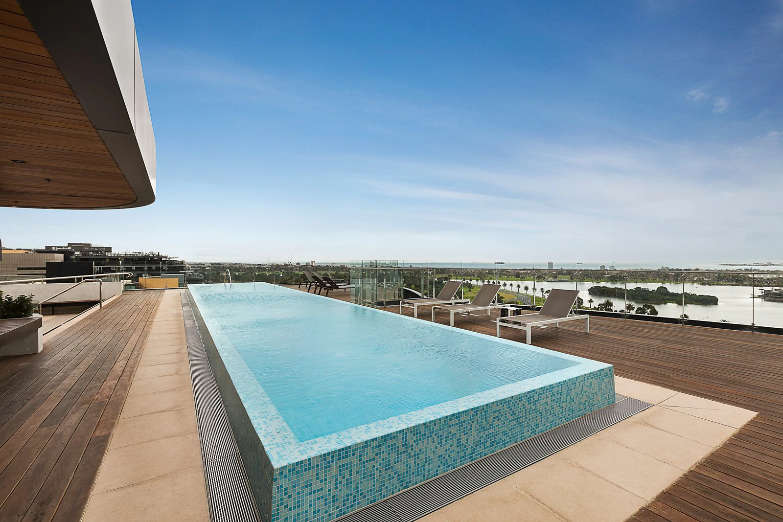 1003/14 Queens Road, Melbourne, VIC