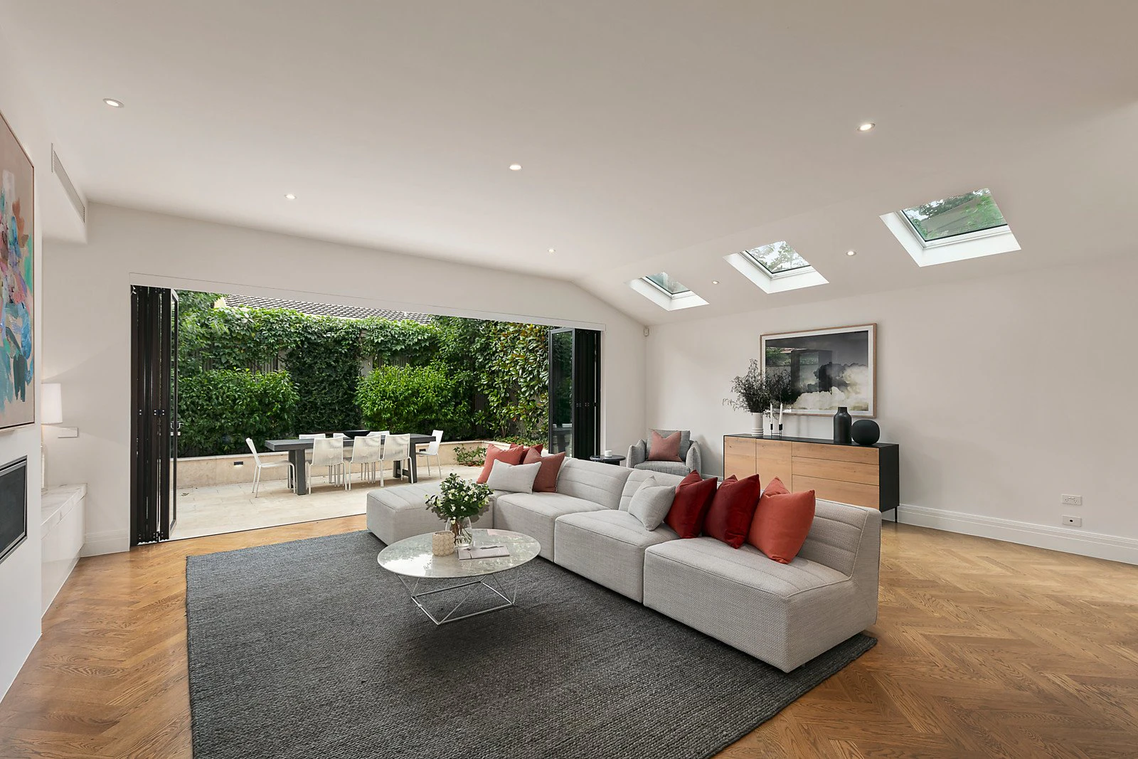 13 Tashinny Road, Toorak, VIC