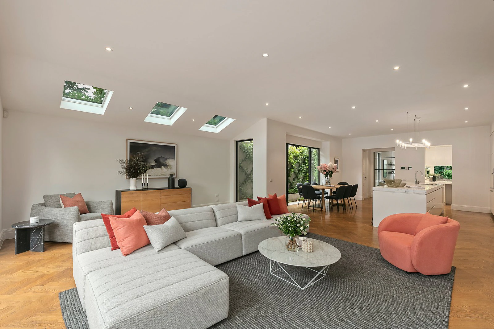 13 Tashinny Road, Toorak, VIC