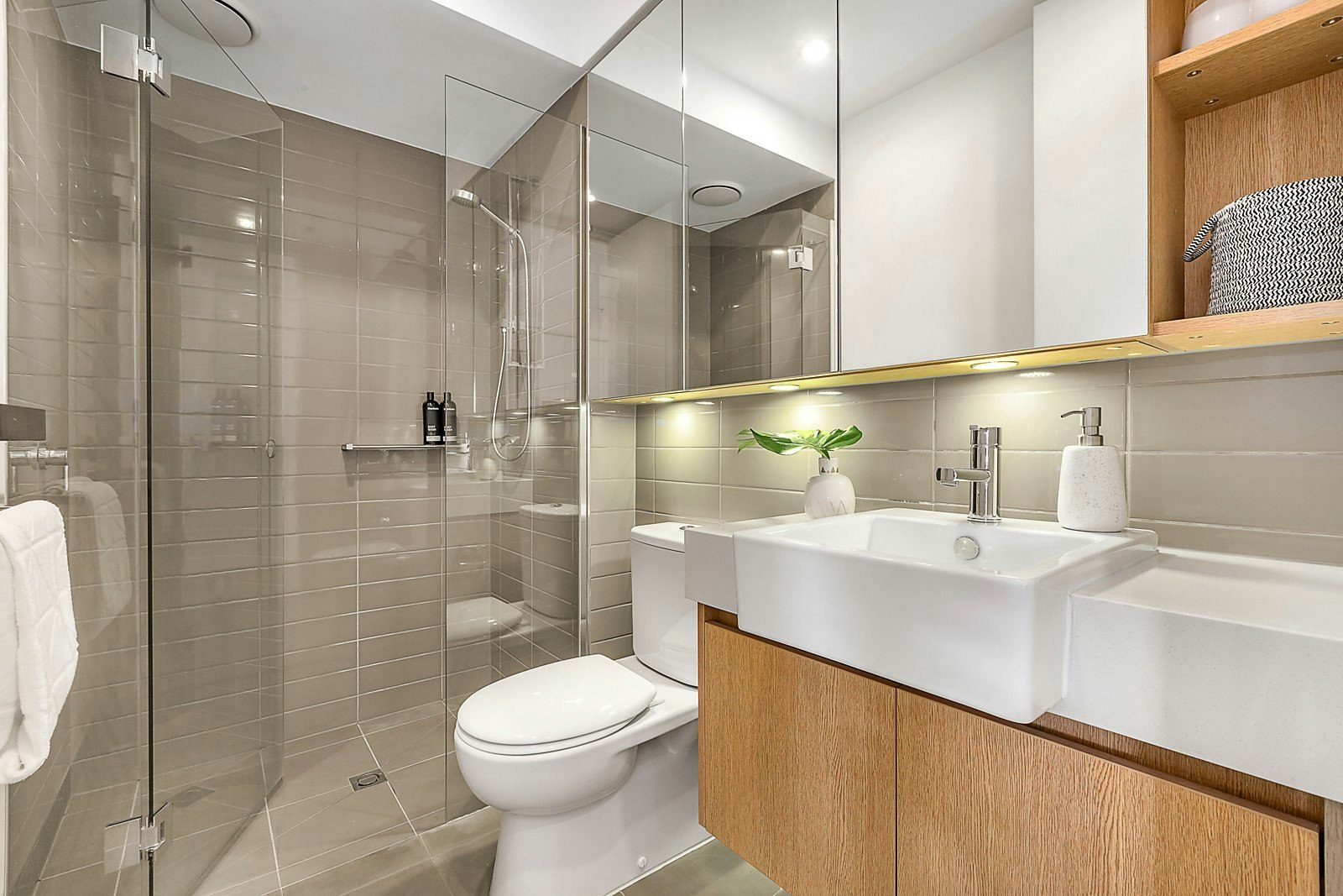 310/101 Bay Street, Port Melbourne, VIC