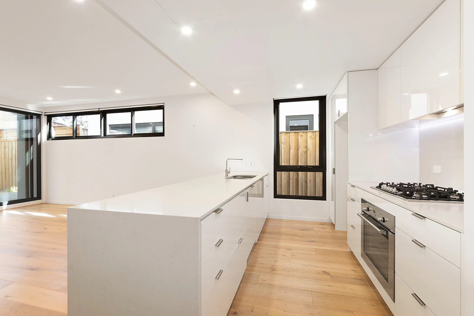 8/495 Balcombe Road, Beaumaris, VIC