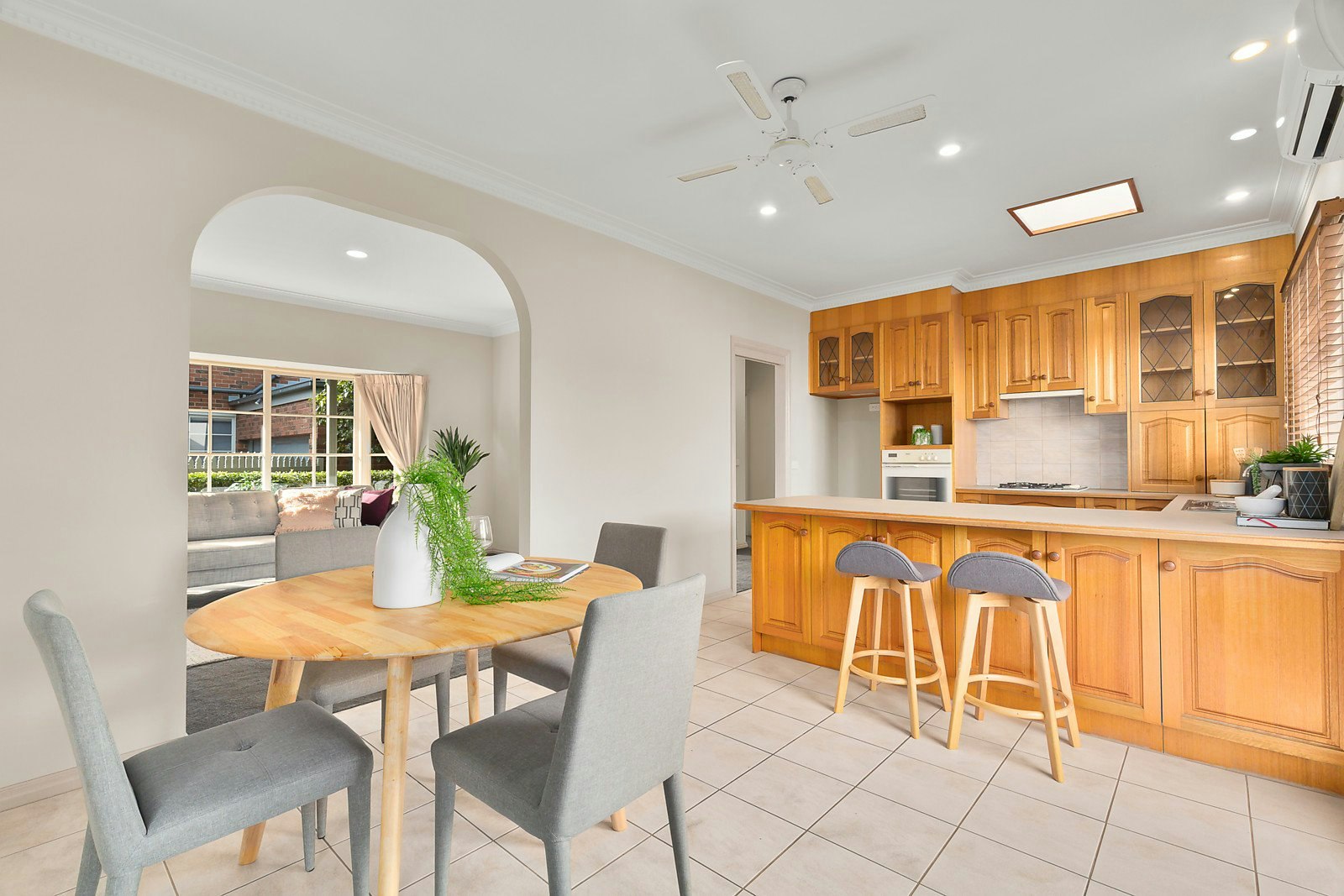 2/17 Robinson Street, Brighton East, VIC