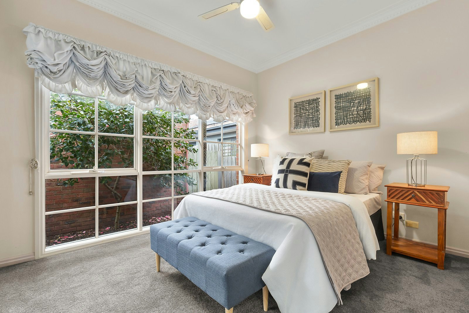 2/17 Robinson Street, Brighton East, VIC