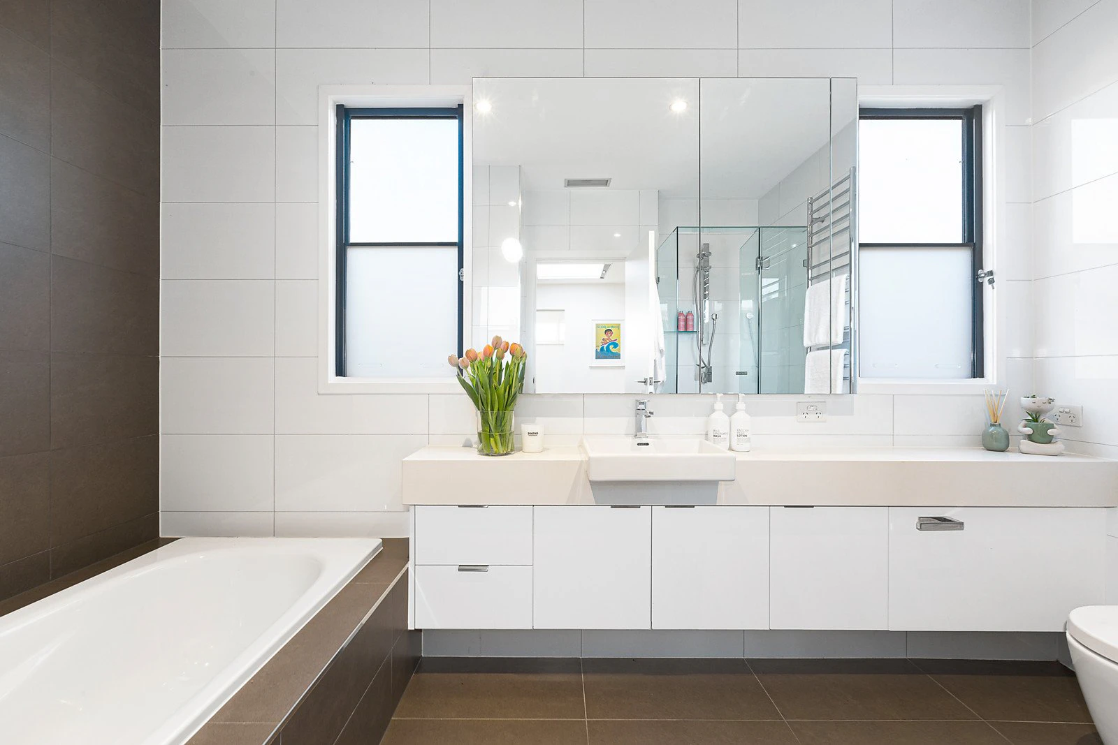 24 Scott Grove, Glen Iris, VIC