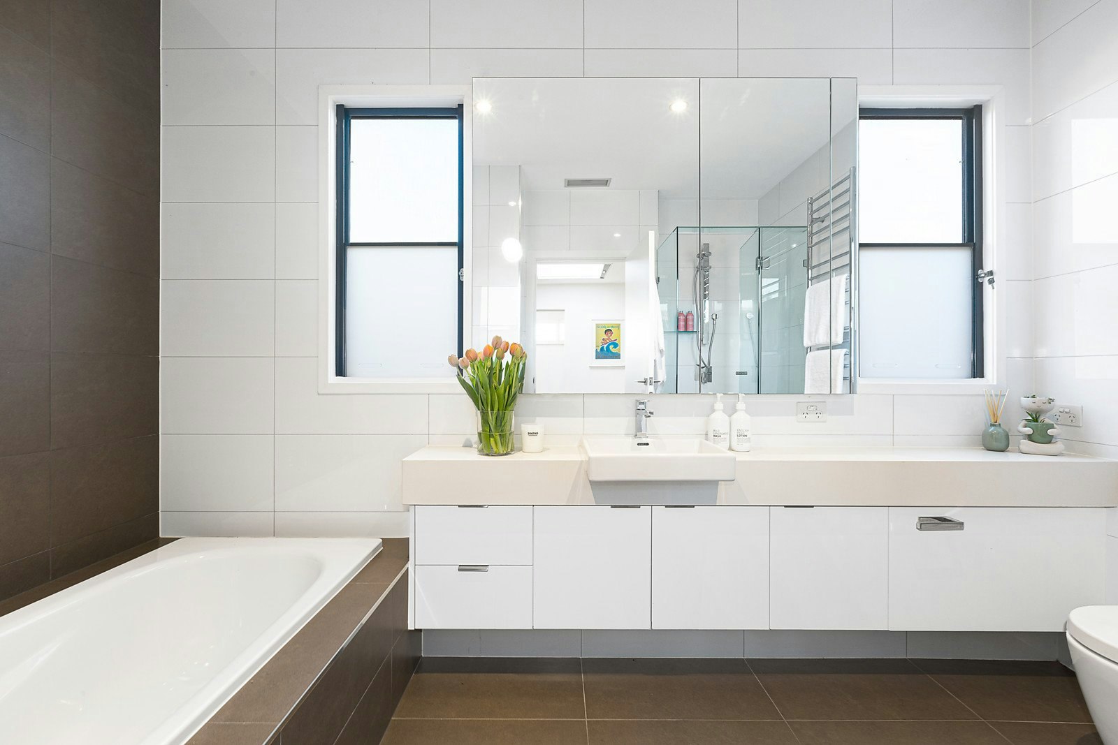 24 Scott Grove, Glen Iris, VIC