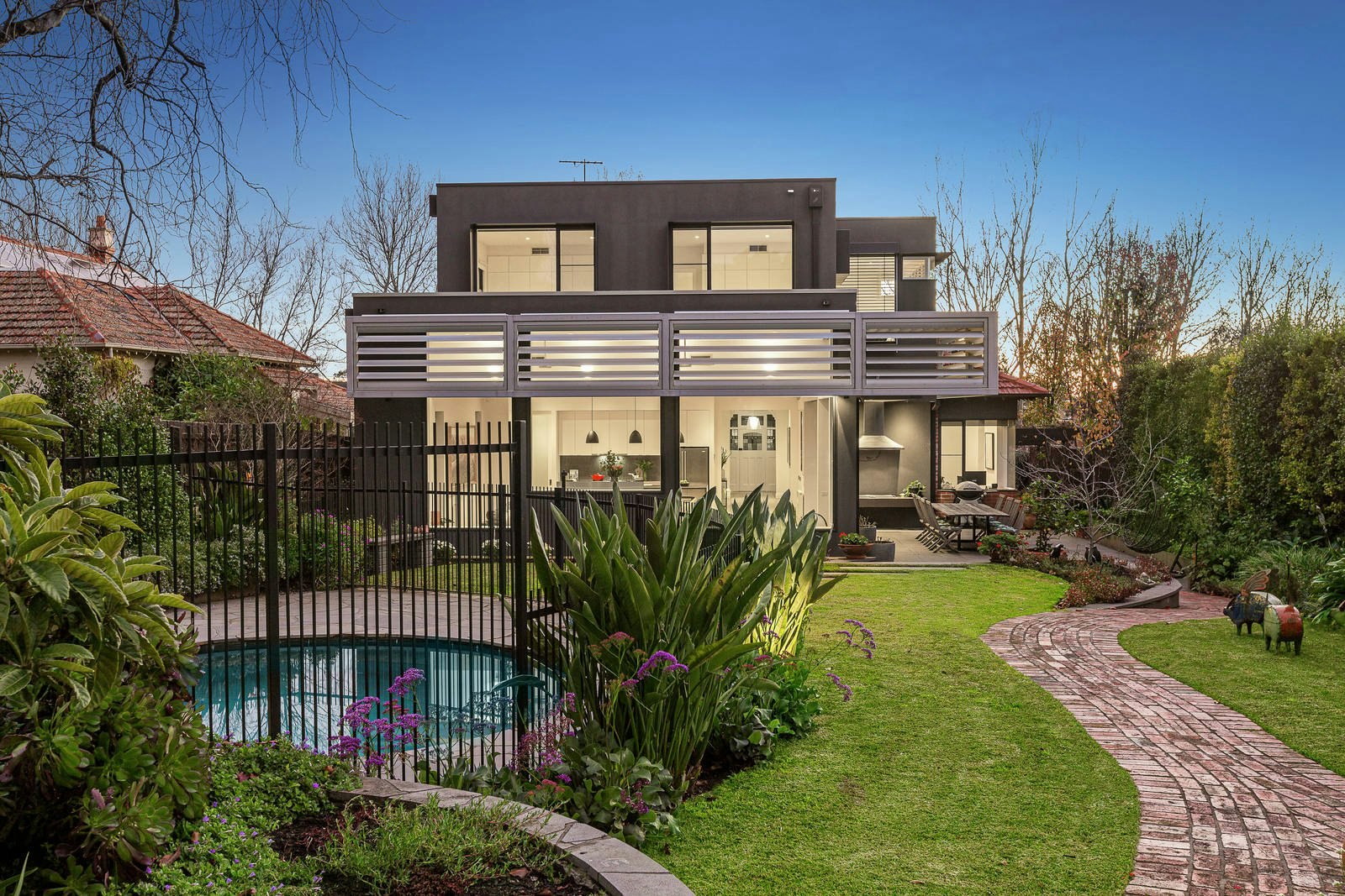 24 Scott Grove, Glen Iris, VIC