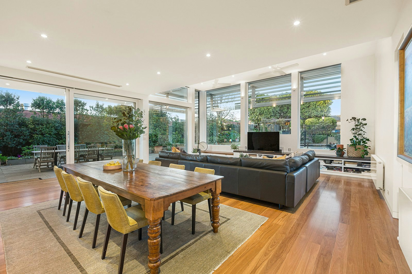 24 Scott Grove, Glen Iris, VIC