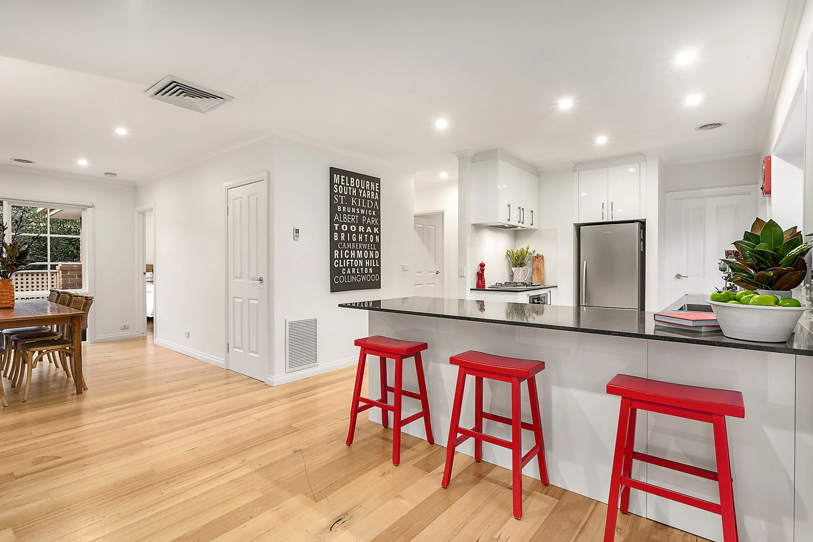1/28 Halley Avenue, Camberwell, VIC