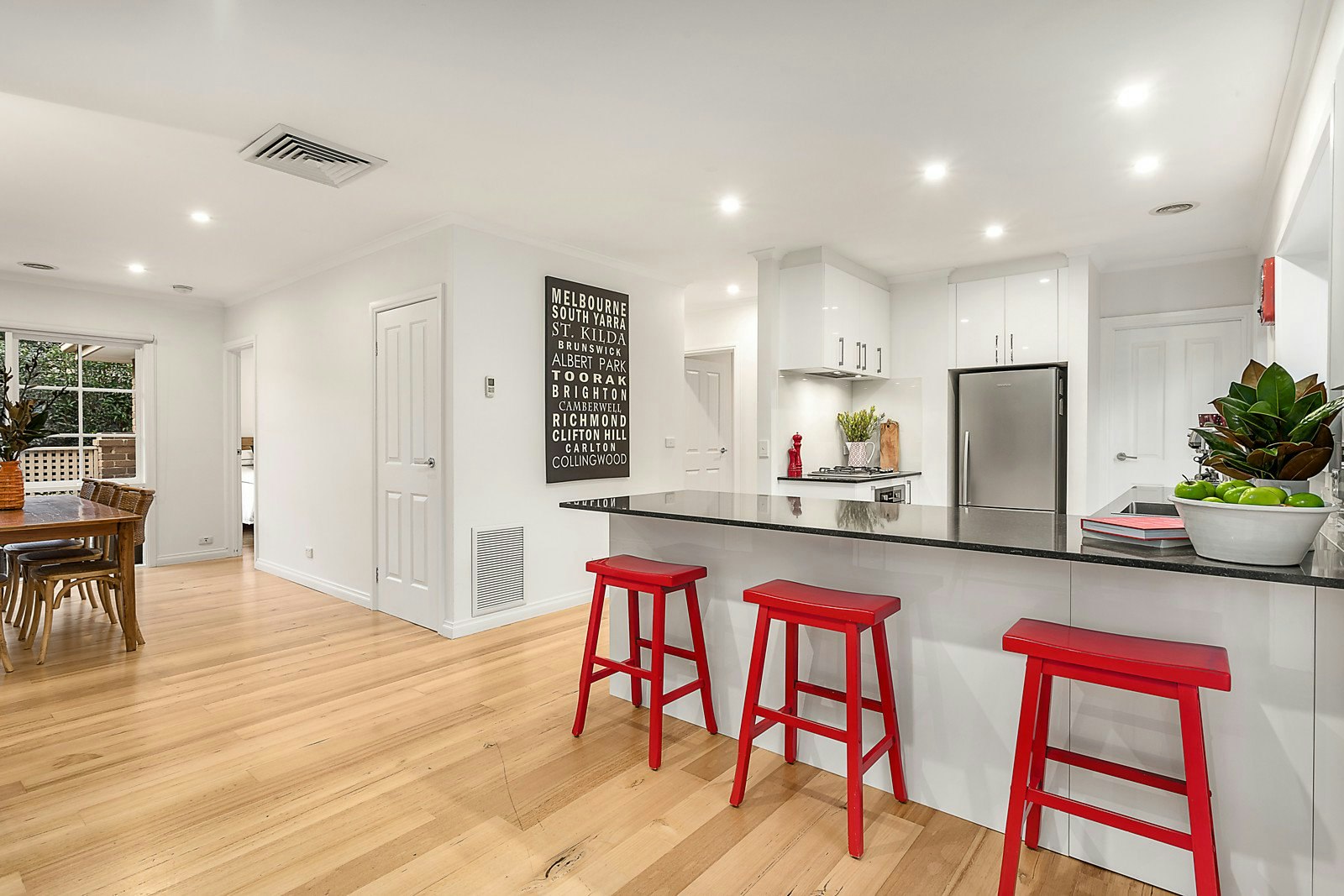 1/28 Halley Avenue, Camberwell, VIC