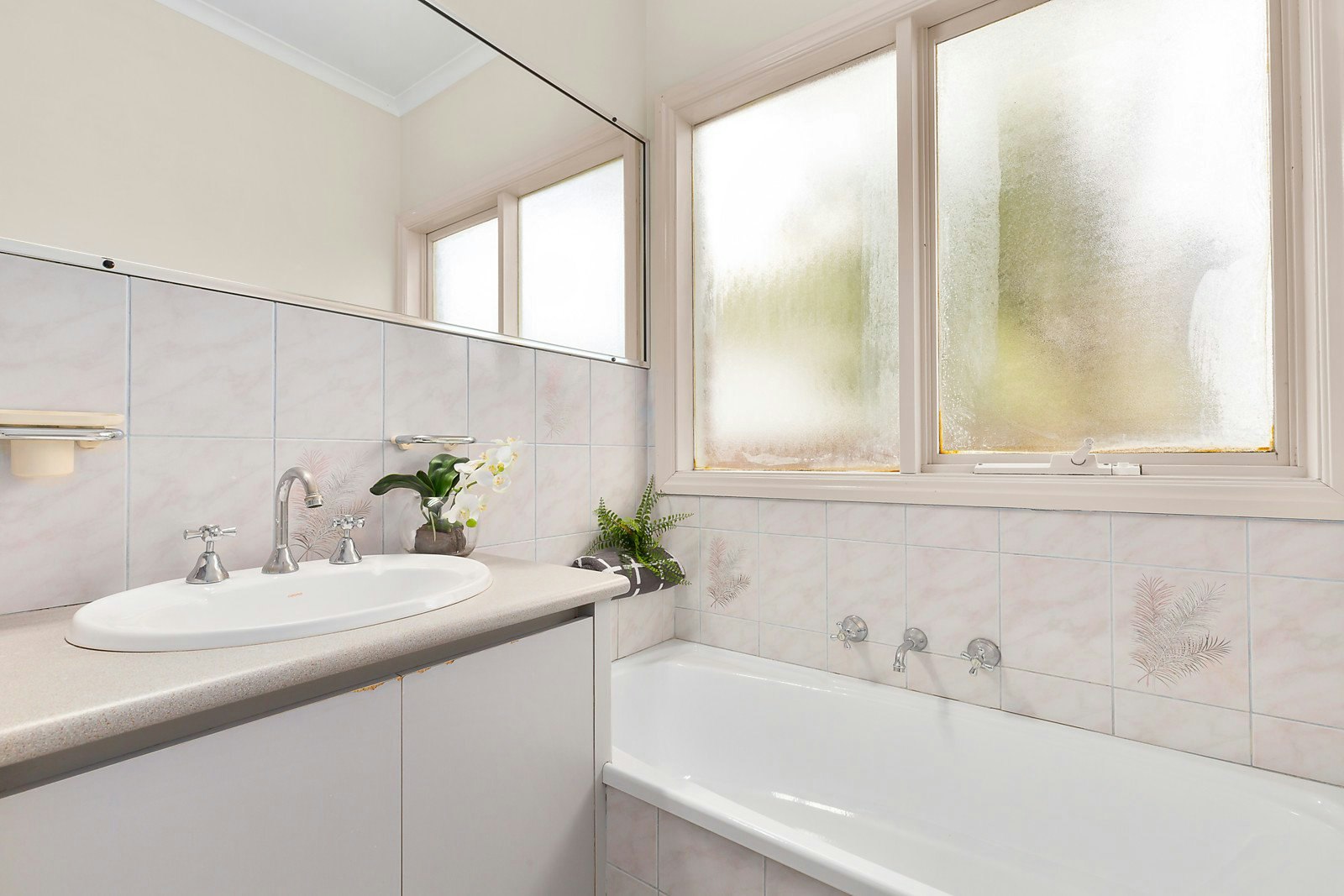 2/17 Robinson Street, Brighton East, VIC