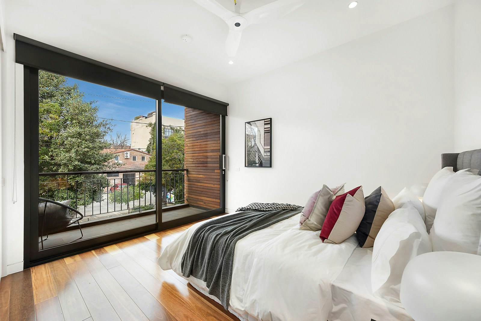 10a West Beach Road, St Kilda West, VIC