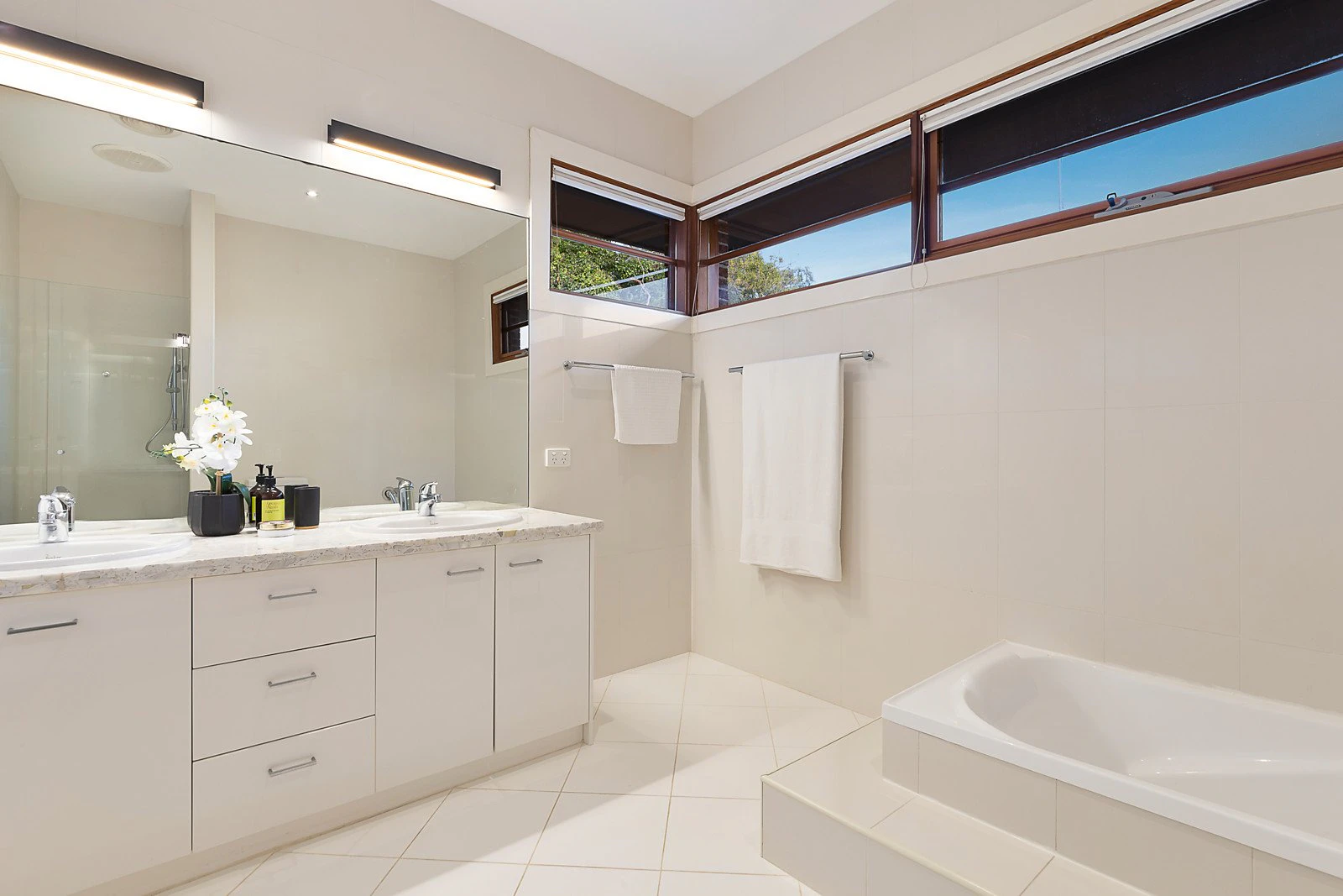 1/38 Allambee Avenue, Camberwell, VIC