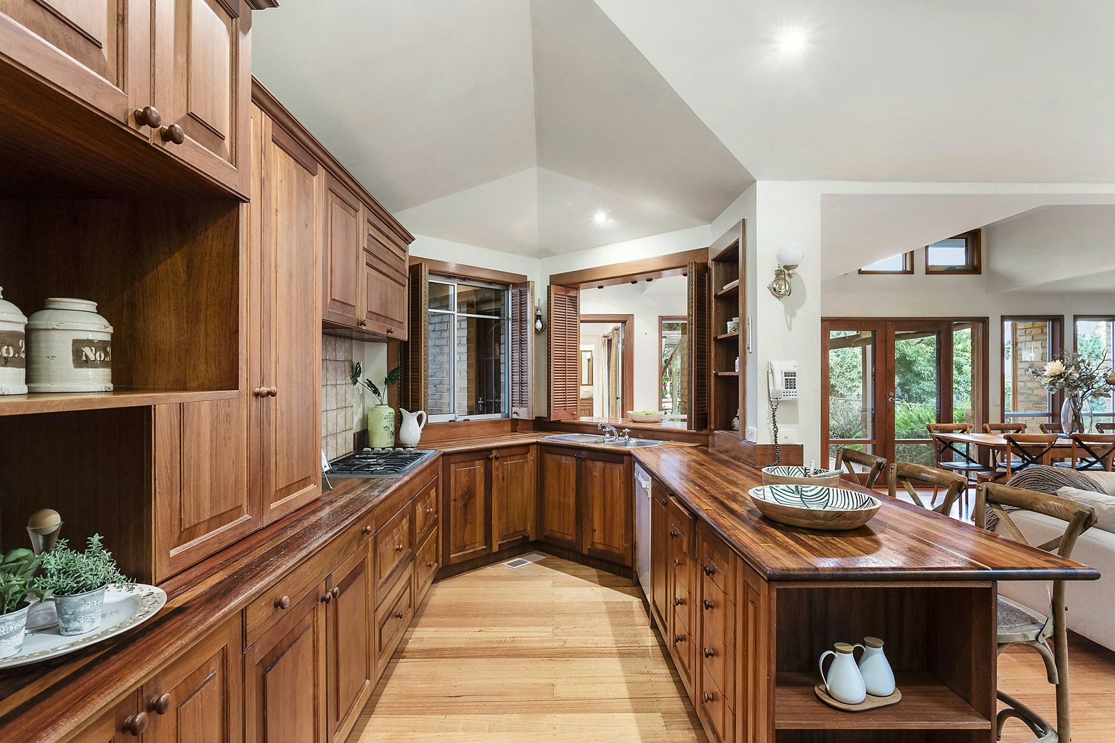 6 Yandilla Street, Balwyn, VIC