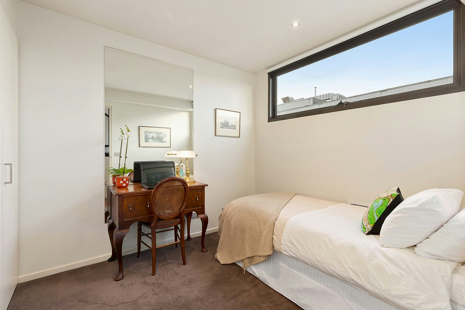 24 Dow Street, South Melbourne, VIC