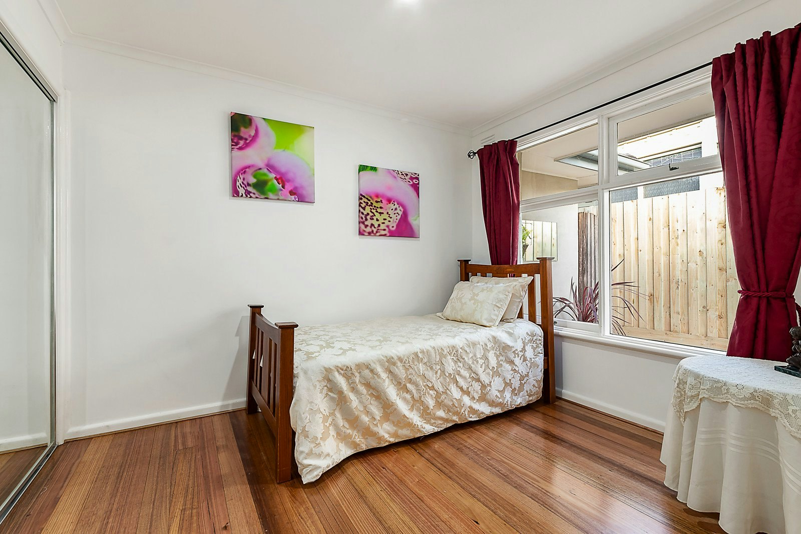 2/17a Essex Road, Surrey Hills, VIC