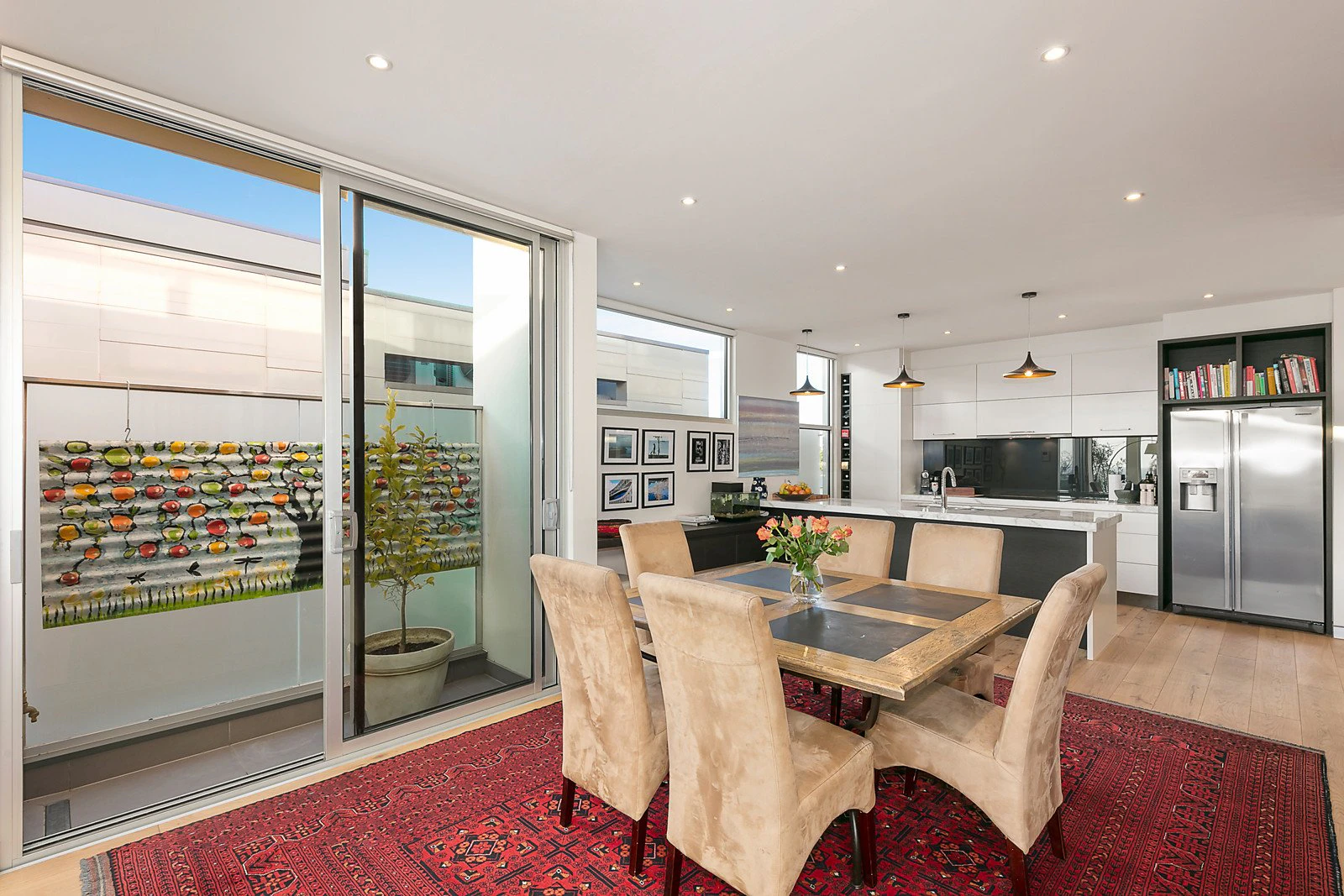 70 Beach Road, Hampton, VIC