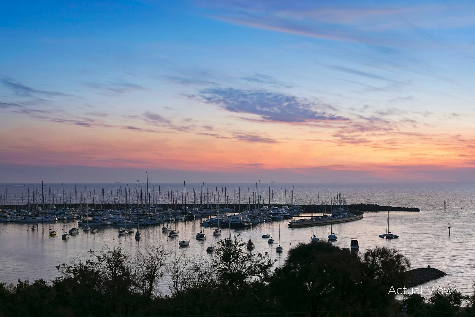 70 Beach Road, Hampton, VIC