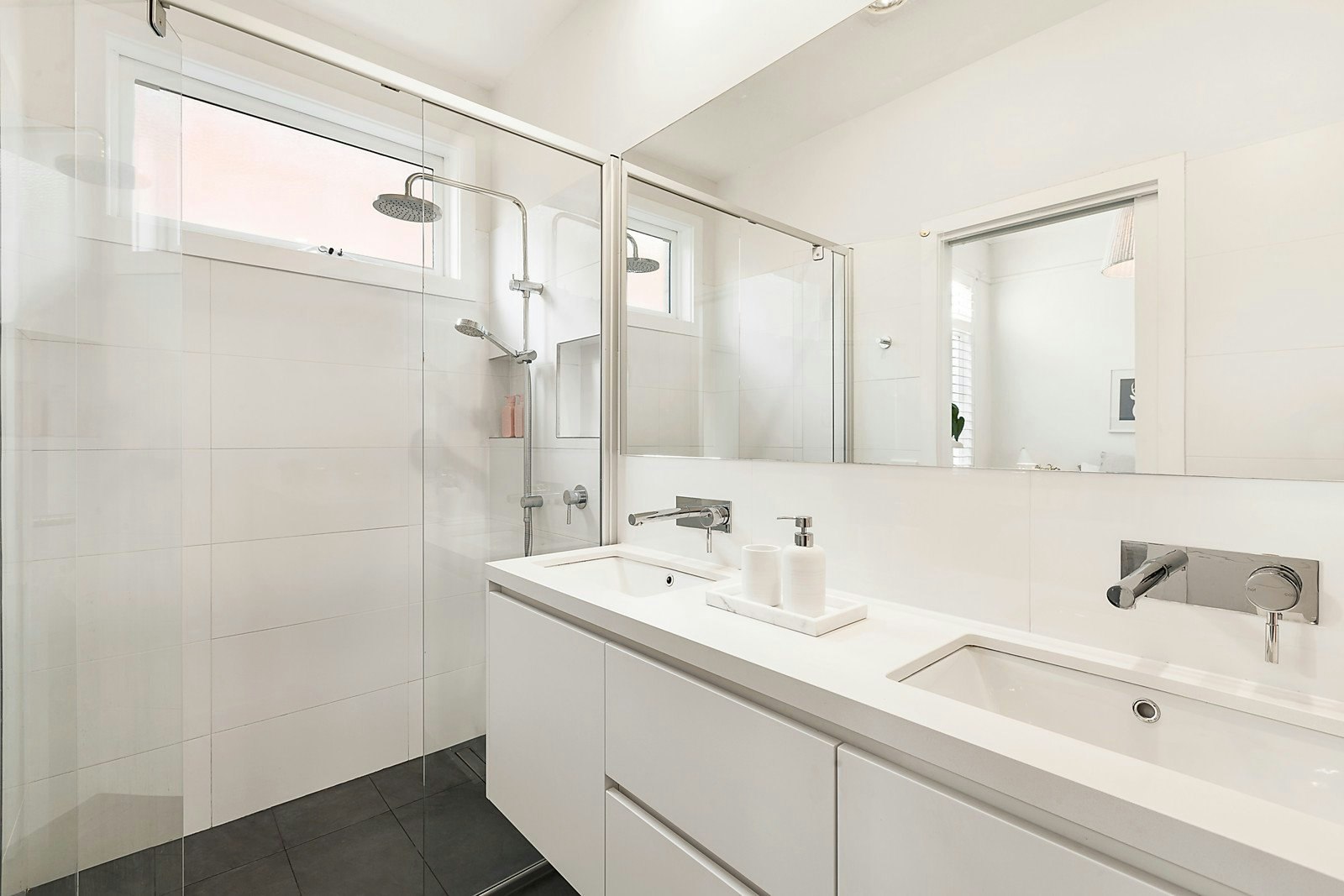 8 Johnstone Street, Malvern, VIC