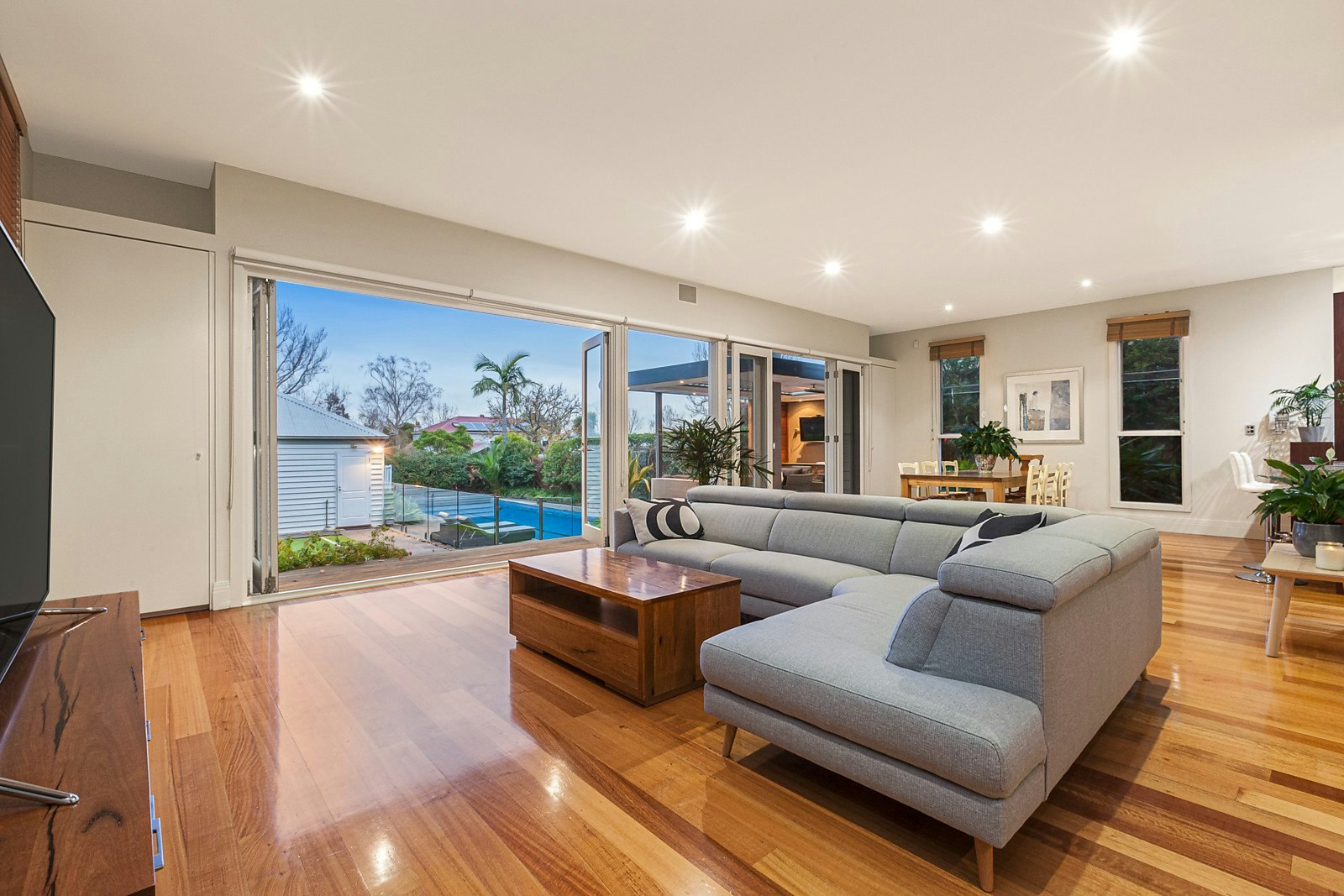 25 Highfield Road, Canterbury, VIC