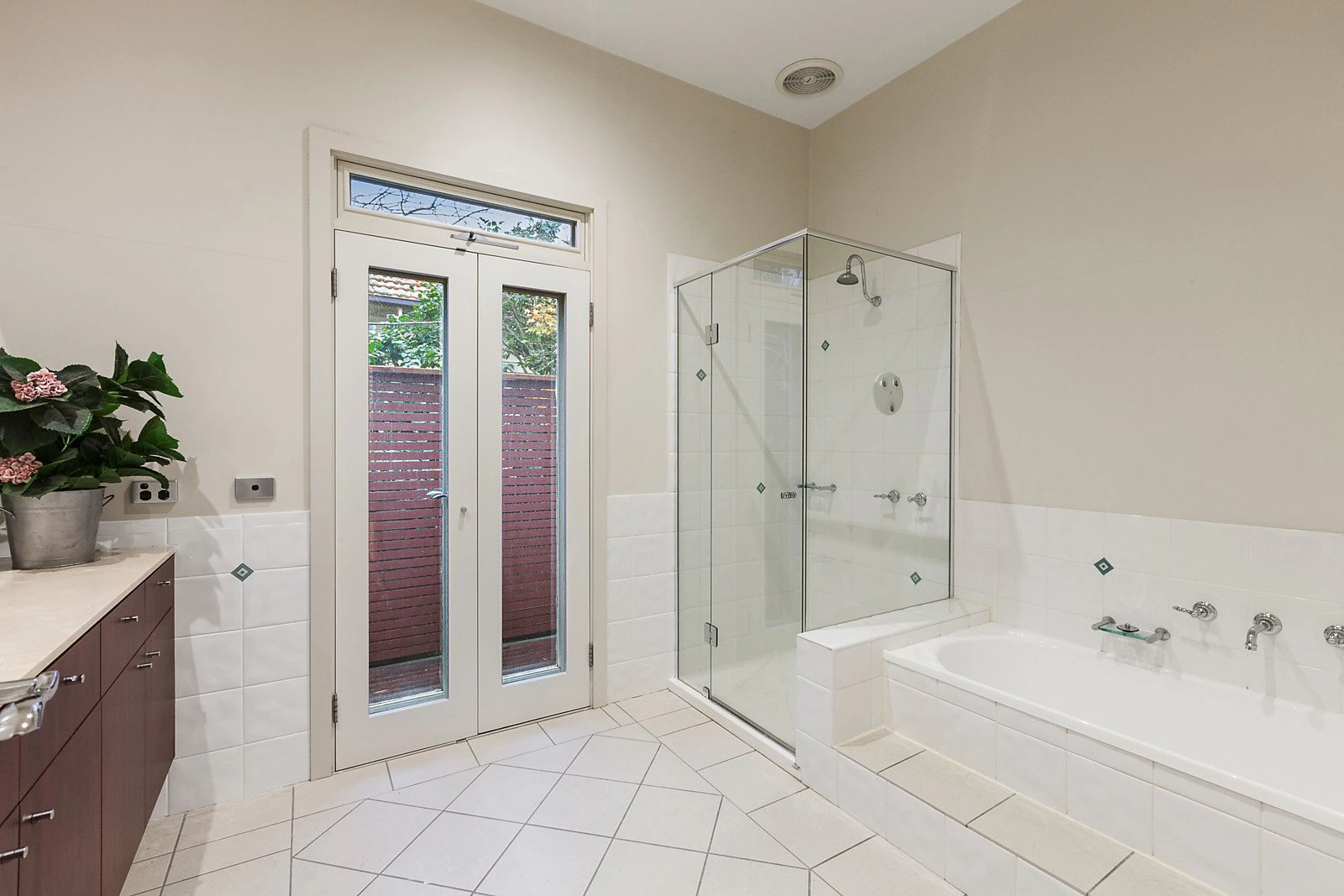 25 Highfield Road, Canterbury, VIC