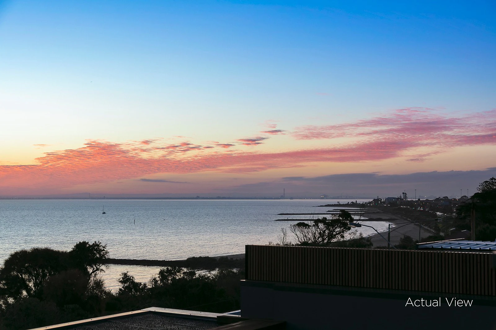 70 Beach Road, Hampton, VIC