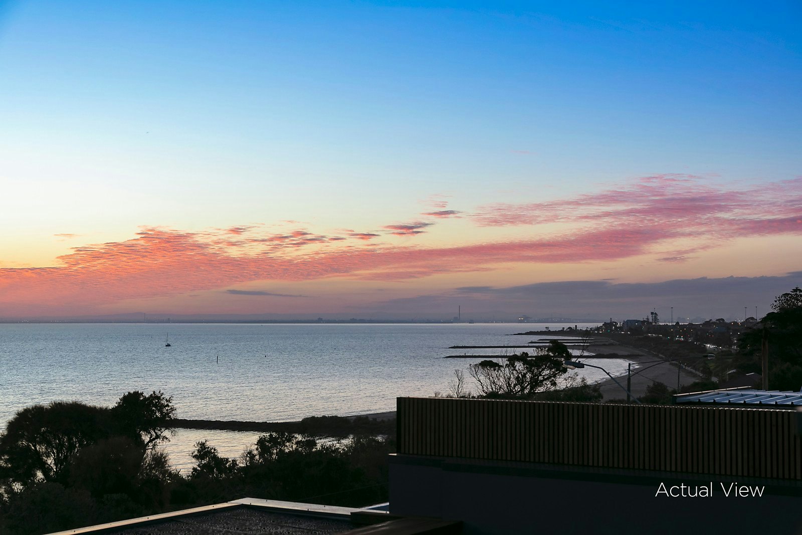 70 Beach Road, Hampton, VIC