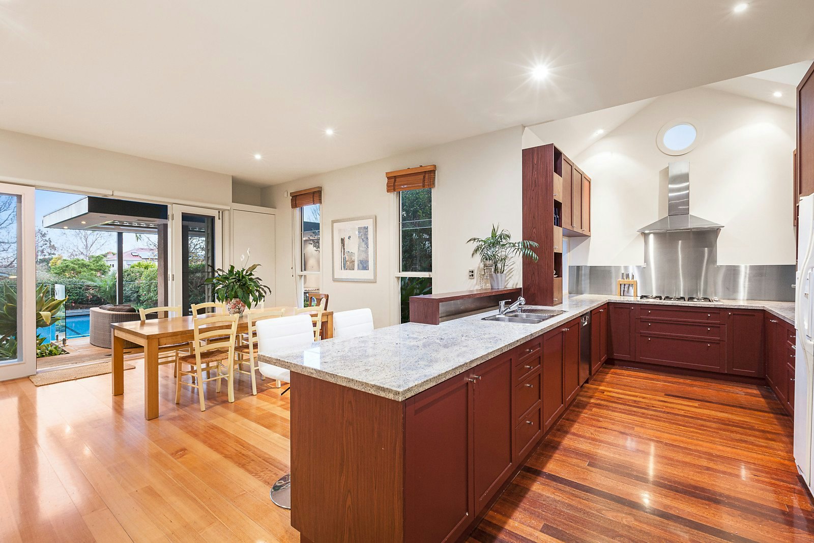 25 Highfield Road, Canterbury, VIC