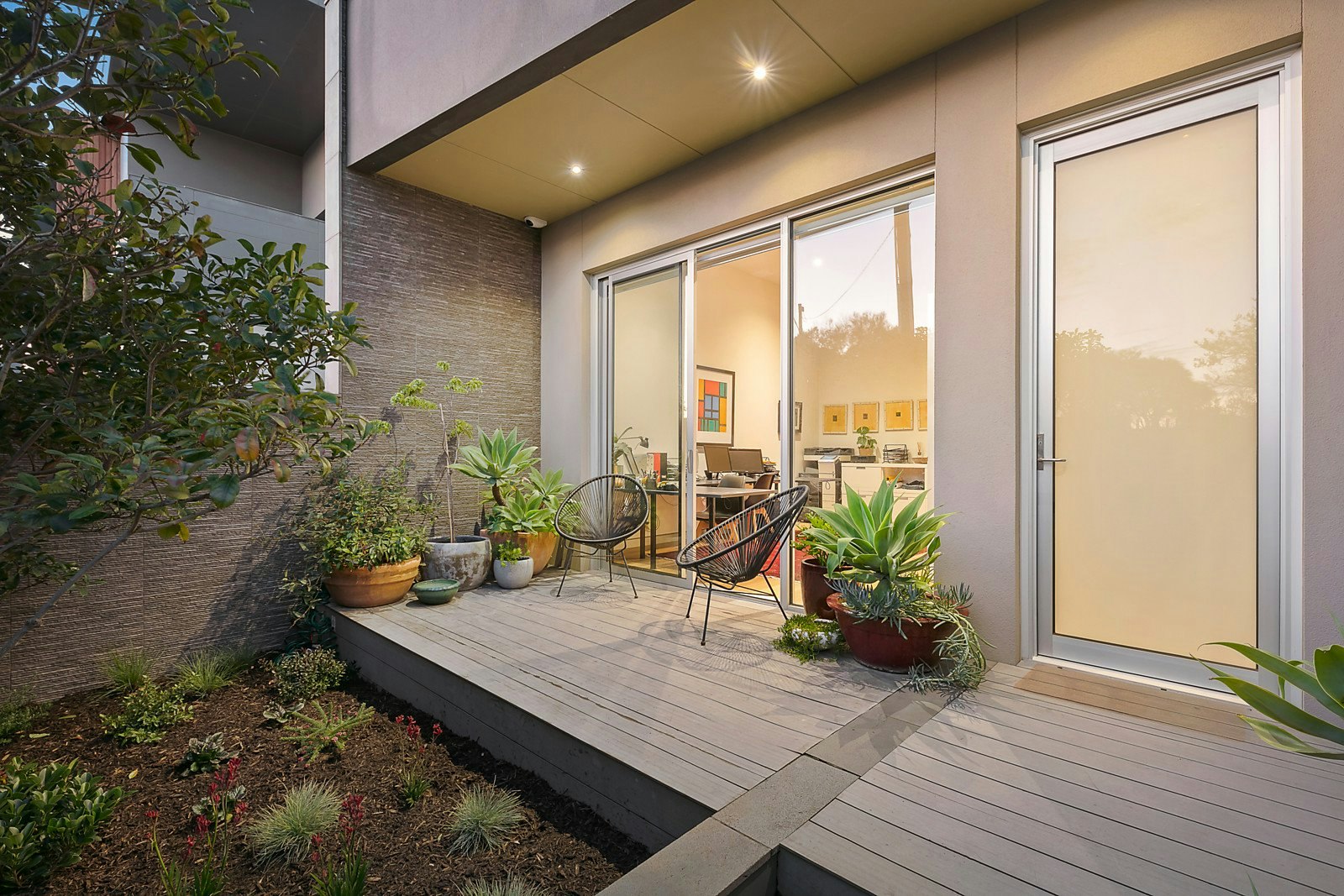 70 Beach Road, Hampton, VIC