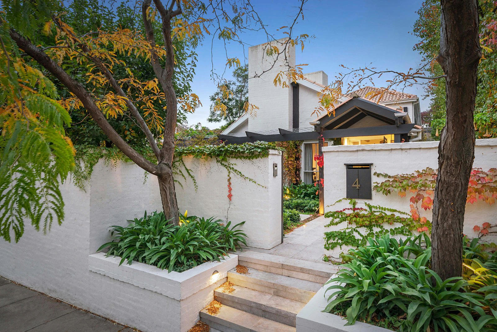4 Verdant Avenue, Toorak, VIC