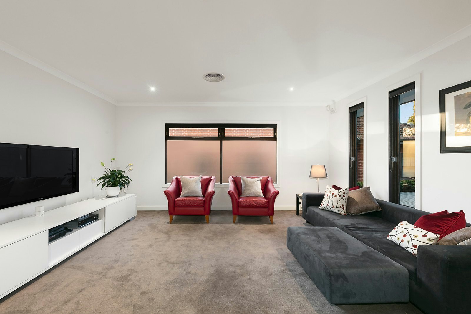 27 Cooloongatta Road, Camberwell, VIC