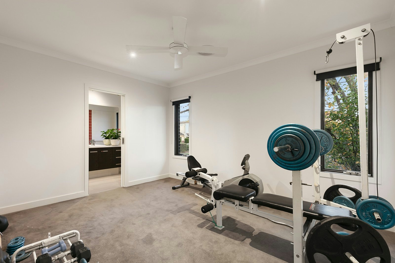 27 Cooloongatta Road, Camberwell, VIC