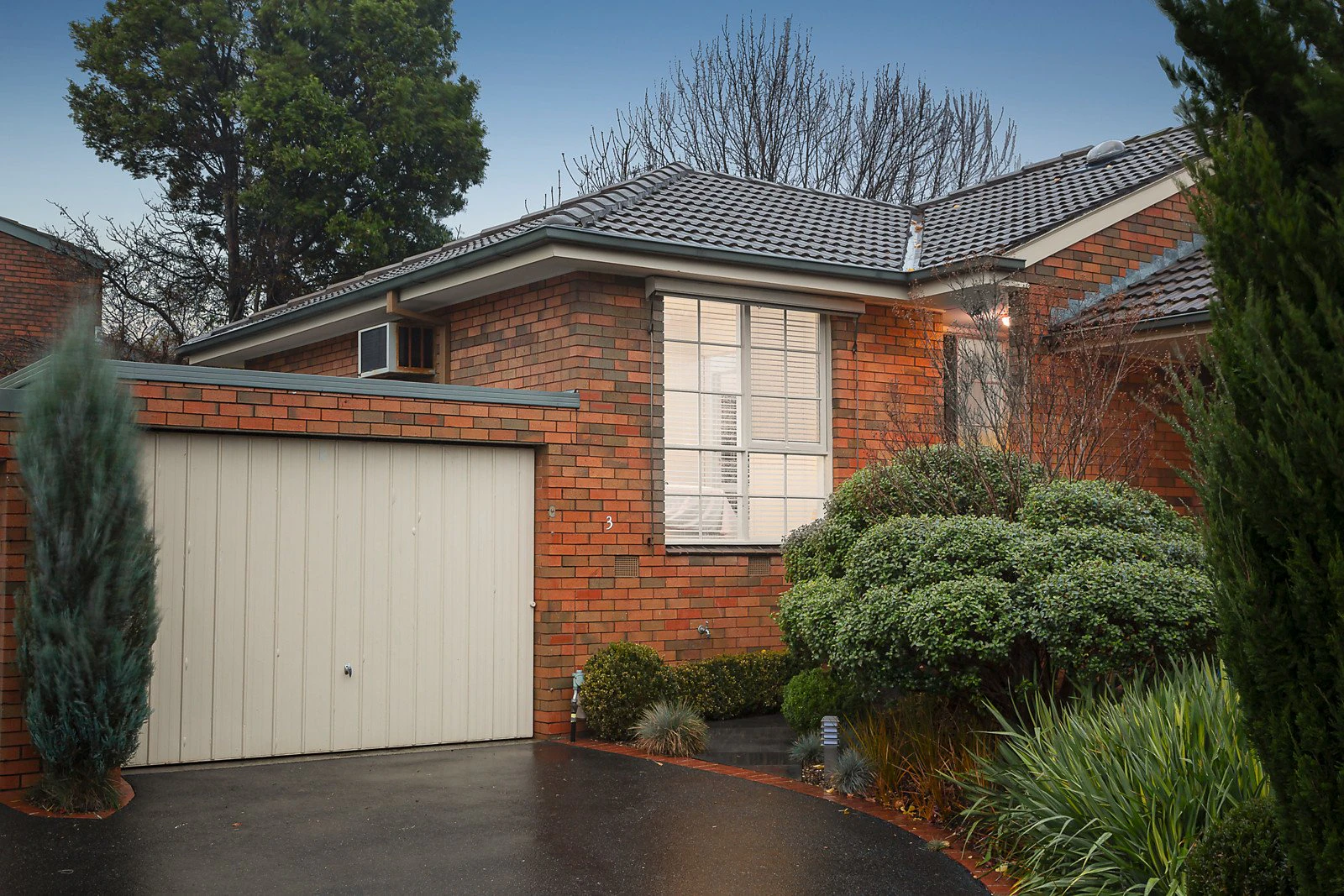 3/2 Milton Street, Canterbury, VIC